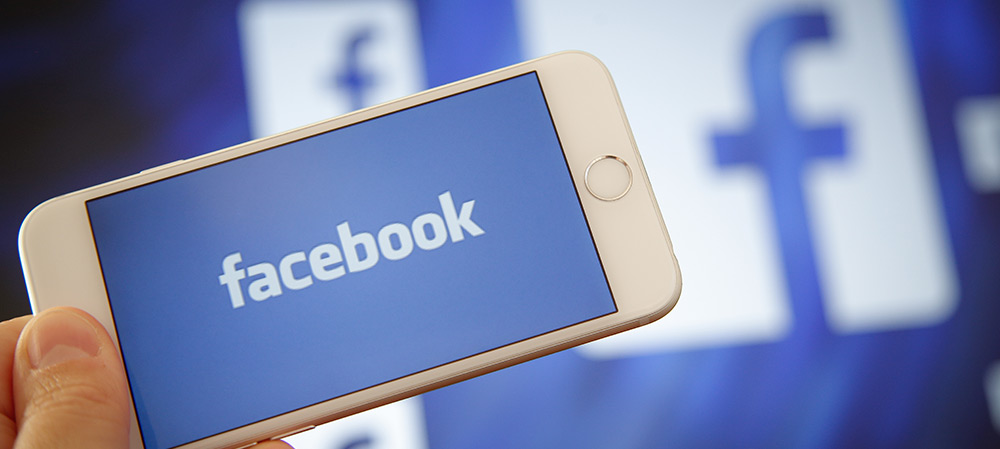 facebook downloader for iphone